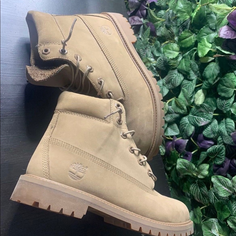 Nude timbs